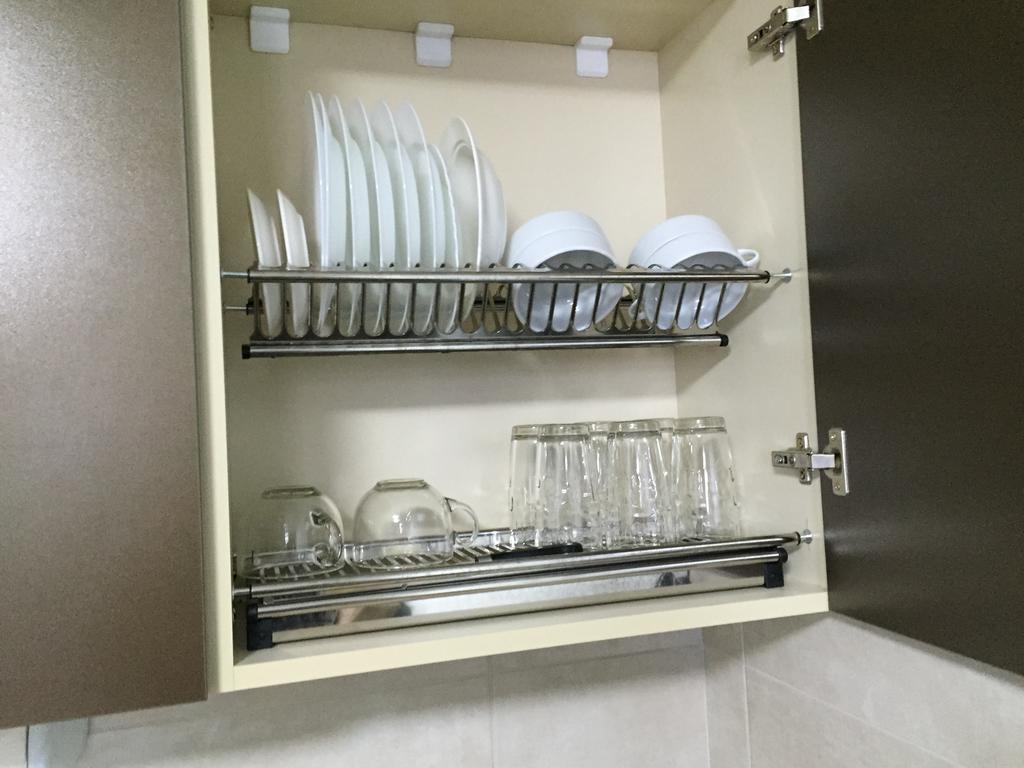 Sea Towers 2 Room Apartment バトゥーミ エクステリア 写真